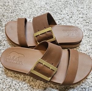 Sorel 7.5 buckle sandals